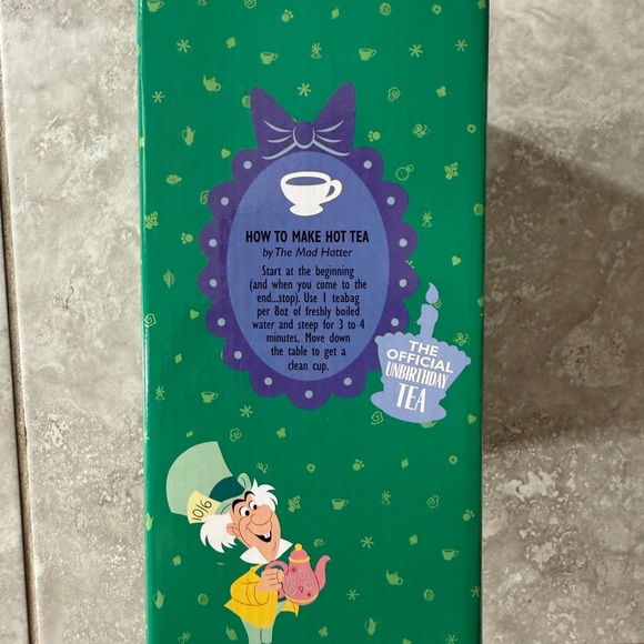 Tea set for one.  Disney   Alice in wonderland - Picture 4 of 4